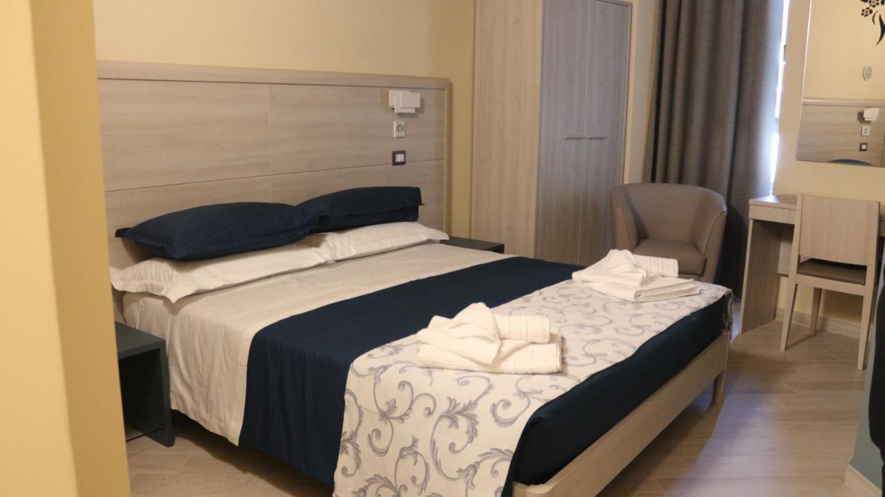 Dimora Del Corso Hotel Rotonda Kültér fotó